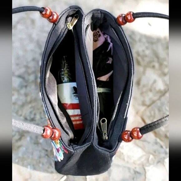 Floral Embroidered Handbag - Picture 6 of 8